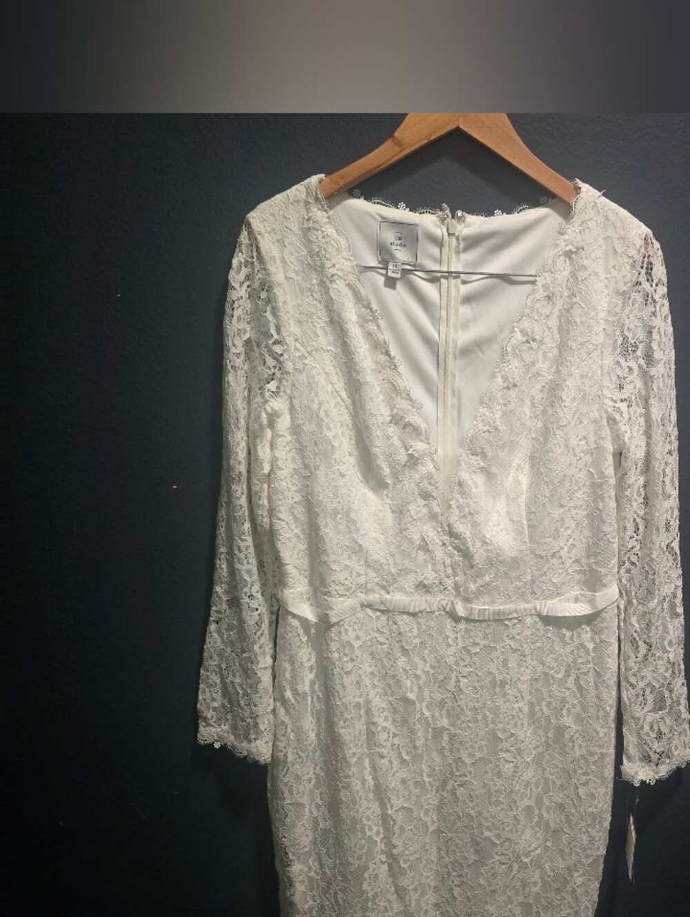 Long Sleeve White Lace V-Neck Dress